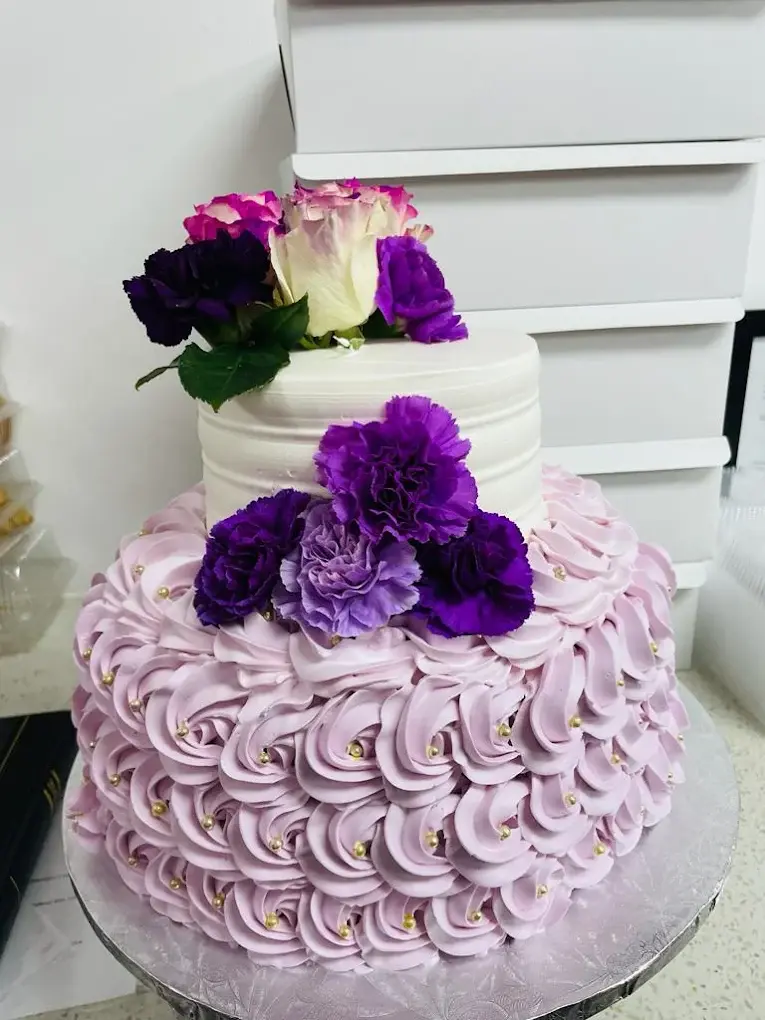 Manohar Vegetarian Bakery - Eggless cakes and vegetarian food in Edmonton, AB